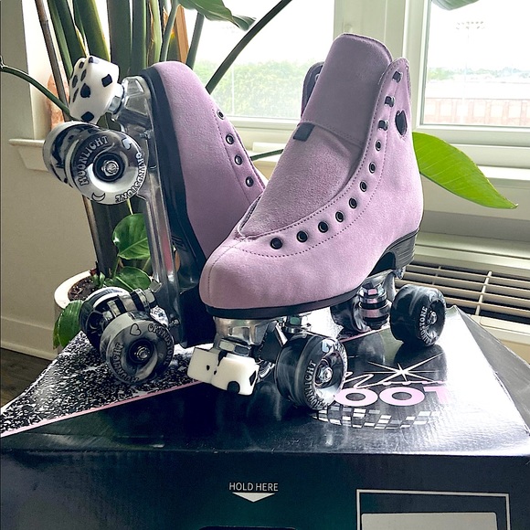 ‼️SOLD‼️ Moonlight Roller x Grindstone Cosmic Quartz Size 9 - Picture 9 of 11